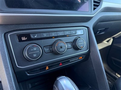 2021 Volkswagen Atlas Cross Sport 3.6L V6 SE w/Technology R-Line