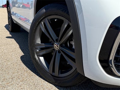 2021 Volkswagen Atlas Cross Sport 3.6L V6 SE w/Technology R-Line