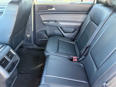 2021 Volkswagen Atlas Cross Sport 3.6L V6 SE w/Technology R-Line