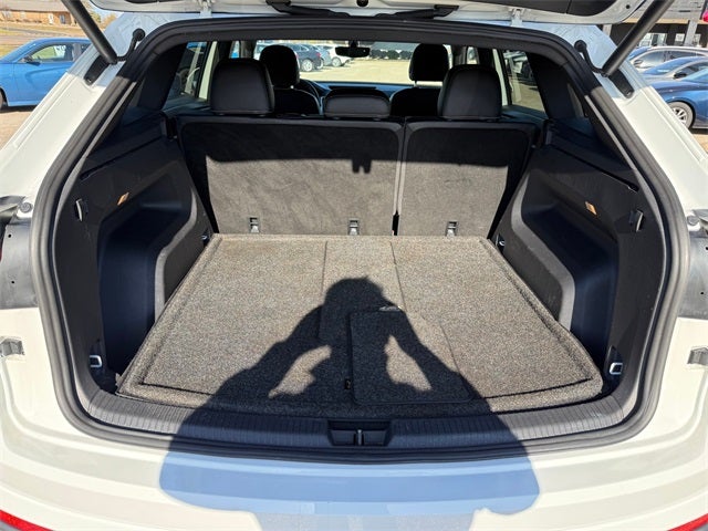 2021 Volkswagen Atlas Cross Sport 2.0T SE w/Technology