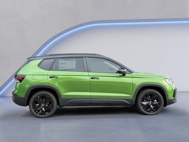 2026 Volkswagen Taos 1.5T SE Black