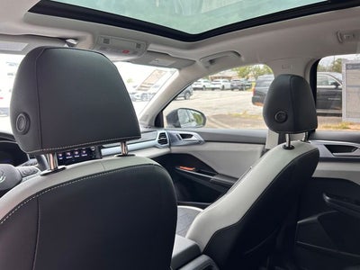 2026 Volkswagen Taos 1.5T SE