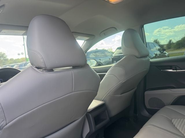 2021 Toyota Camry Hybrid SE
