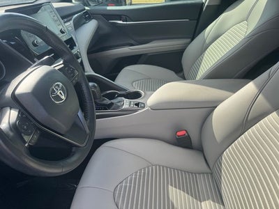 2021 Toyota Camry Hybrid SE