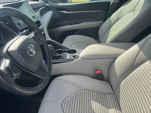 2021 Toyota Camry Hybrid SE
