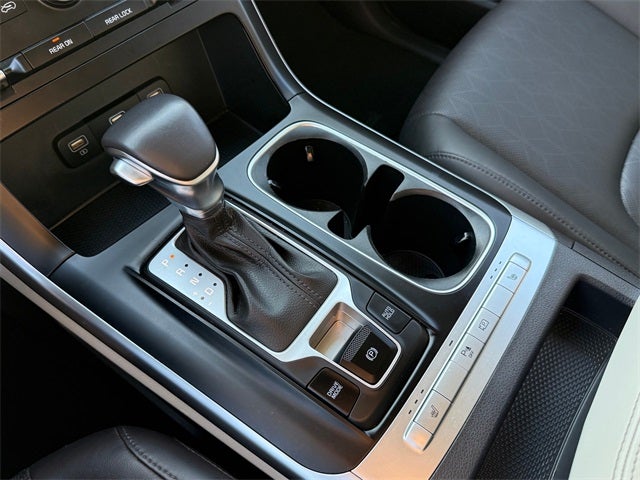 2024 Kia Carnival LX Seat Package