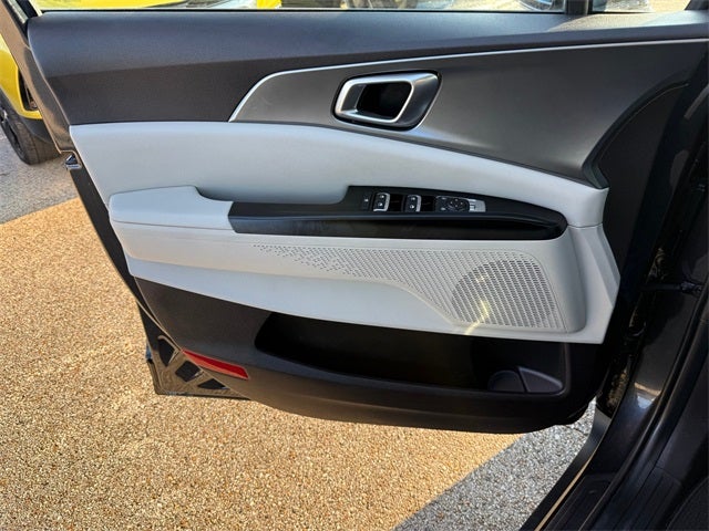 2024 Kia Carnival LX Seat Package