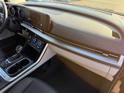 2024 Kia Carnival LX Seat Package