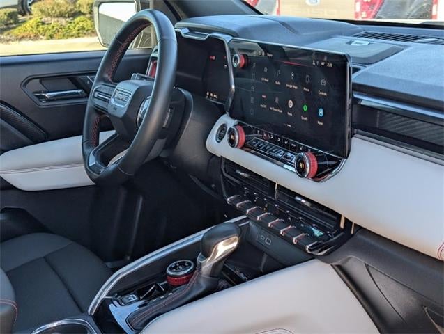 2024 GMC Canyon AT4X