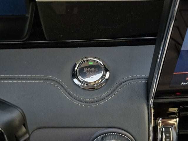 2024 Lincoln Navigator Black Label
