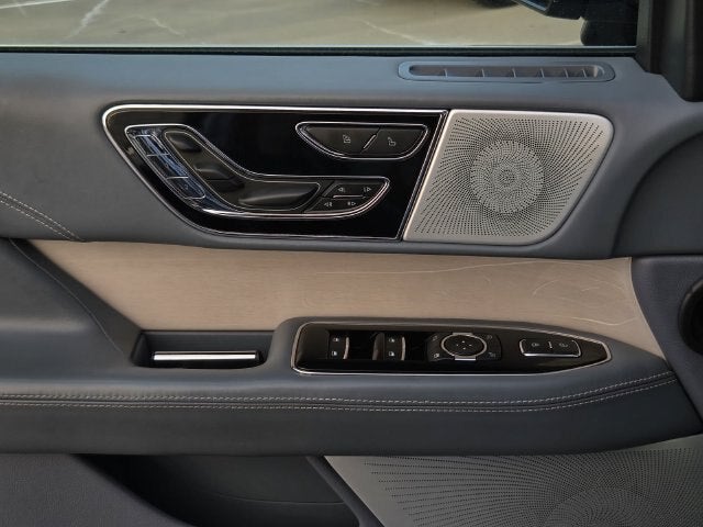 2024 Lincoln Navigator Black Label