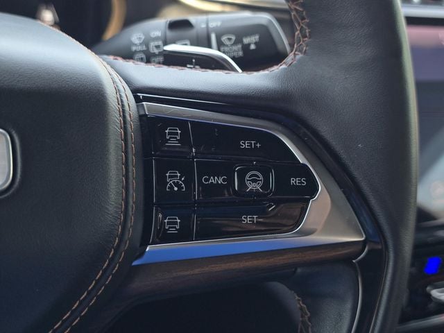 2022 Jeep Grand Cherokee Summit