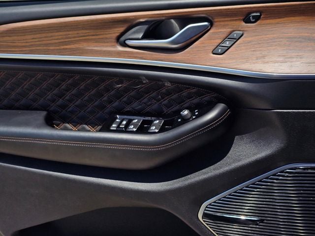 2022 Jeep Grand Cherokee Summit