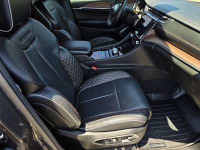 2022 Jeep Grand Cherokee Summit