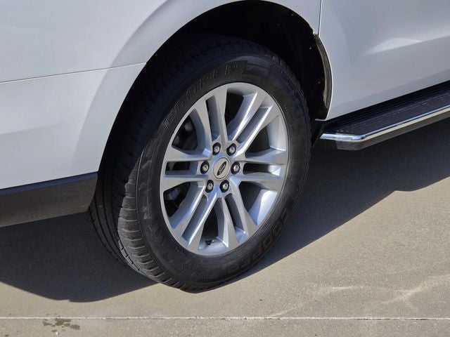 2022 Ford Expedition Max XLT