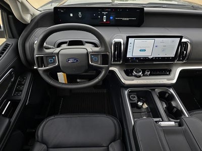 2026 Ford Expedition Platinum