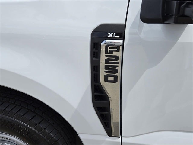 2025 Ford F-250SD XL