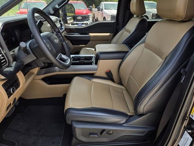 2025 Ford F-350SD Lariat DRW