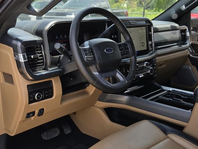 2025 Ford F-350SD Lariat DRW