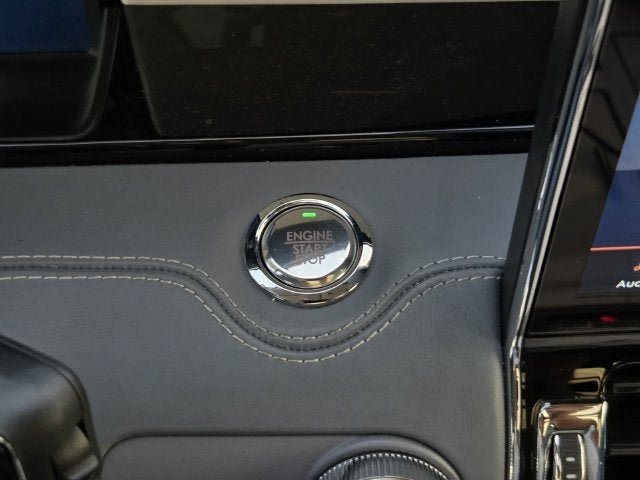 2024 Lincoln Navigator Black Label