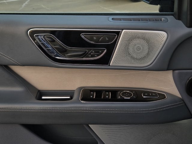 2024 Lincoln Navigator Black Label
